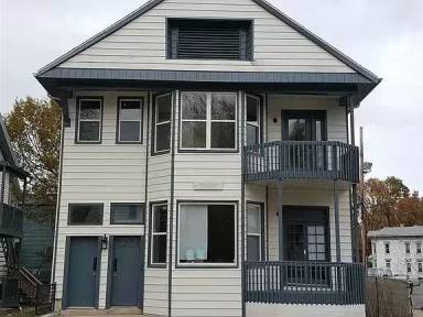 Main picture of 708 SE 3rd St