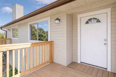 Main picture of 3989 Darryl Ln
