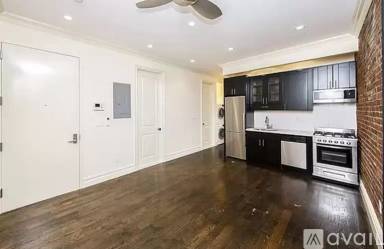Main picture of 346 E 13 Th St New York, NY 10003