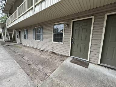Main picture of 215 Darsey Rd
