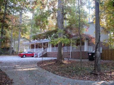 Main picture of 147 Highland Park Dr