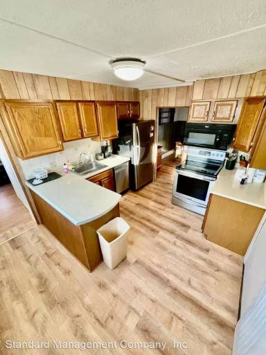 Main picture of 405 Stillwater Ave