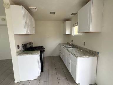 Main picture of 45860 Sage St