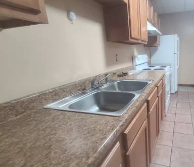 Main picture of 2201 Lehman St