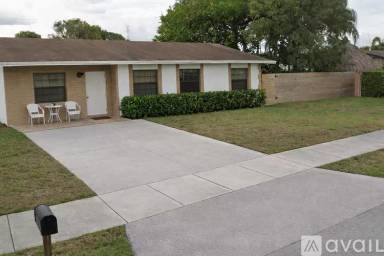 Main picture of 3020 NW 23rd St