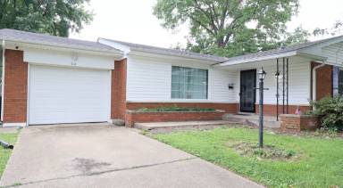 Main picture of 712 Plaza Dr
