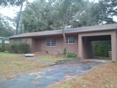 Main picture of 1328 NE 15th St