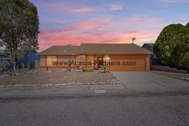 Main picture of 10151 E King Manor Dr