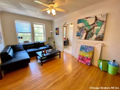 Main picture of 2201 N Halsted St