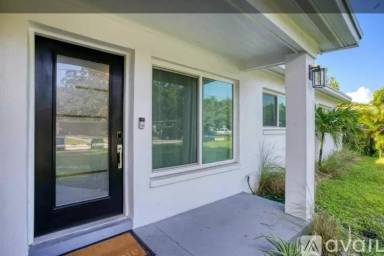 Main picture of 2922 W Ellis Dr