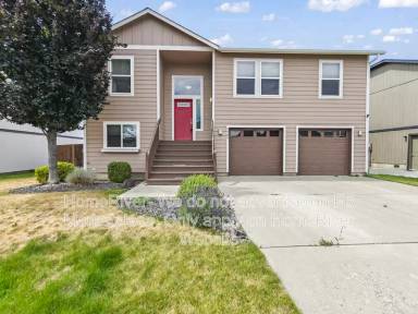 Main picture of 7905 N Ash Ln