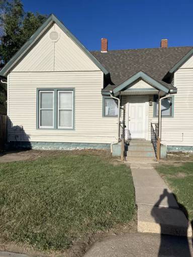 Main picture of 1102 N Elm St