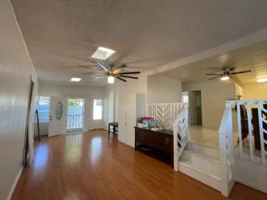 Main picture of 1279 Manulani St