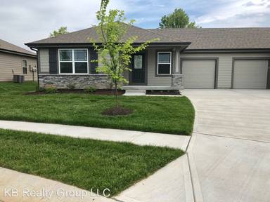 Main picture of 8201 Maple Ct