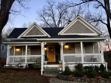 Main picture of 1204 N Elizabeth St