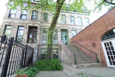 Main picture of 236 S Ashland Ave