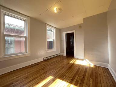 Main picture of 238 Summit Ave