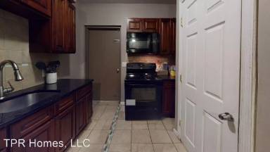 Main picture of 1613 French St