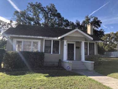 Main picture of 301 Patten Heights St