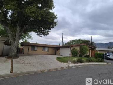 Main picture of 307 S Akeley Dr