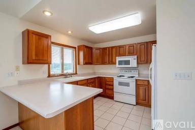 Main picture of 10 Redtail Ct