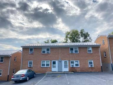 Main picture of 62 Washington St