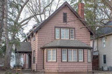 Main picture of 520 Evergreen St
