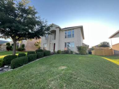 Main picture of 2821 Golden Meadow Ave