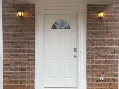 Main picture of 3 Crescent Ln