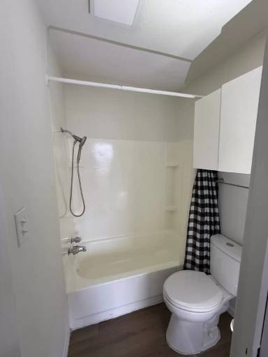 Main picture of 813 N University St