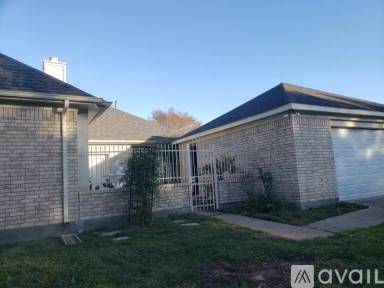Main picture of 12727 Magnolia Leaf St