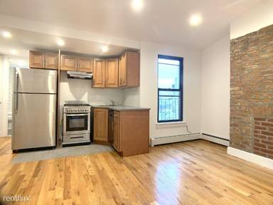Main picture of 487 Monroe St
