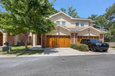 Main picture of 1836 Ashley Hall Way