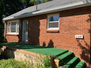 Main picture of 102 Ruth Ave