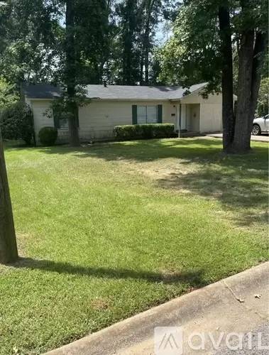 Main picture of 1504 E Lantrip St
