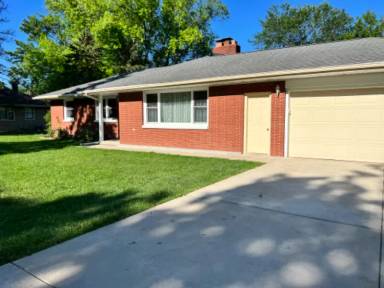 Main picture of 1320 Hickory Dr
