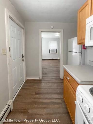 Main picture of 811-813 W University Ave