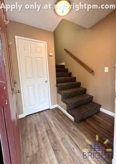 Main picture of 5034 Manzanita Ave