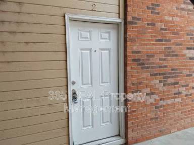 Main picture of 2025 4 Avenue - Unit 3