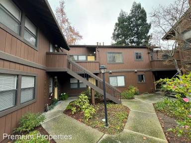 Main picture of 833 Camelback Pl