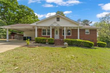 Main picture of 2866 Hobbs Rd