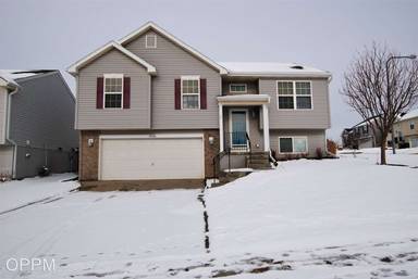 Main picture of 19350 Laci St