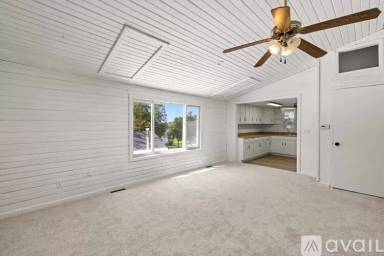 Main picture of 630 S Park St