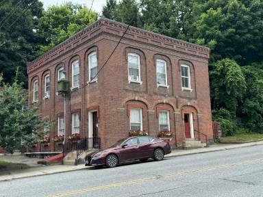 Main picture of 17 State St