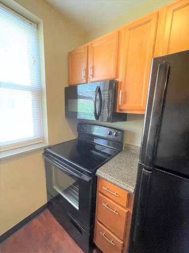 Main picture of 5712 Phillips Ave