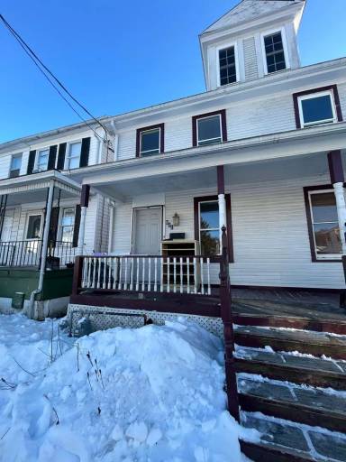 Main picture of 641 Pine St