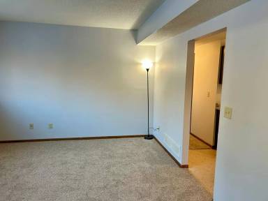 Main picture of 10342 Lever St NE