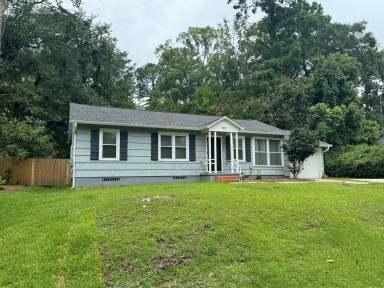 Main picture of 1212 Hawthorne St