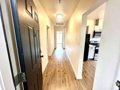 Main picture of 2602 6th Ave