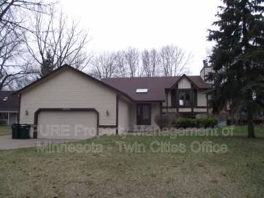 Main picture of 10716 Lincoln St NE